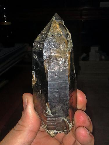 Cuarzo<br />Cantera Cillarga, Linar da Raina, Ponteareas, Comarca El Condado, Pontevedra, Galicia / Galiza, España<br />11 cm x 4,5 cm x 4 cm<br /> (Autor: Javier MC)