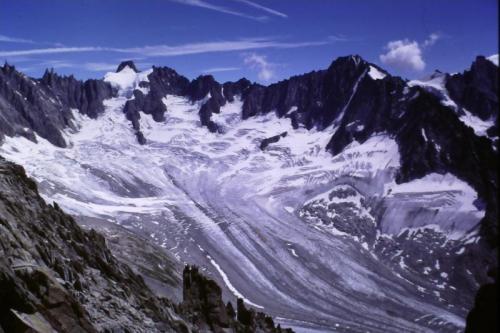 Glacier de Talèfre from Aiguille du Moine.
Photo taken 1991. (Author: Mike Wood)