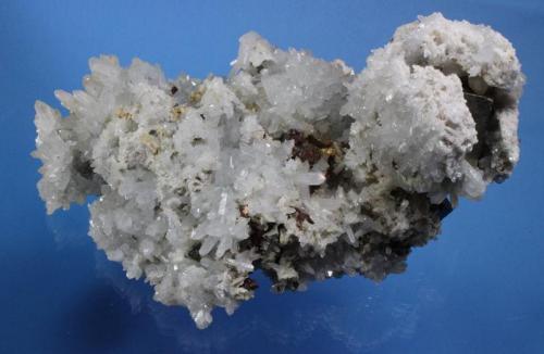 Pyrite, Quartz, Dolomite
Leiyang, People’s Republic of China
20 x 12 cm (Author: Don Lum)