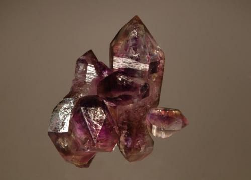 Quartz
Goboboseb Mts. Brandberg area, Erongo Region, Namibia
3.6 x 4.5 cm
Several intergrown quartz crystals with amethystine and smoky zones as well as gas/fluid inclusions. (Author: crosstimber)