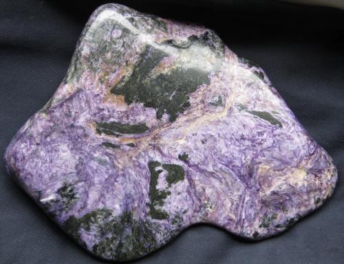 Charoite, Aegirine, Tinaksite
Murun Alkaline Complex , Sakha, Yakutia, Siberia, Russia
20 x 17 x 4 cm (Author: kakov)