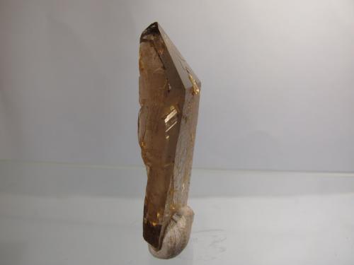 Smoky Quartz
Aiguille du Moine, Mont-Blanc massif, France
38mm x 15mm x 9mm
Same specimen as above (Author: Mike Wood)