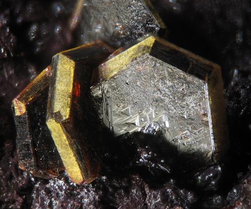 Jarosite
Santa Bárbara Mine, San José, Níjar, Almería, Andalusia, Spain
fov 3 mm
mined en 2013 (Author: Rewitzer Christian)