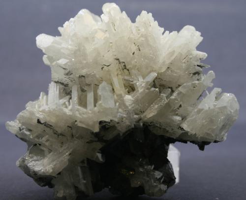 Cerussite
Garlitos, Badajoz, Extremadura, Spain
7 x 7 cm (Author: James)