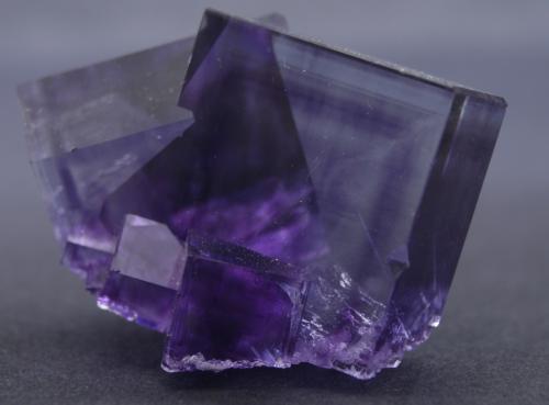Fluorite
Emilio Mine, Loroñe, Obdulia vein, Colunga District, Caravia mining area, Asturias, Spain
main crystal is 2.3 x 2.1 cm (Author: James)