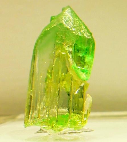 Spodumene var. Hiddenite
Adams Farm, Hiddenite, Alexander Co., North Carolina, USA
1.9cm high x .9 cm wide (Author: Rich Olsen)