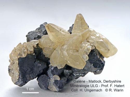 Galena, calcite
Matlock, Derbyshire, England, UK
7 cm (Author: Roger Warin)