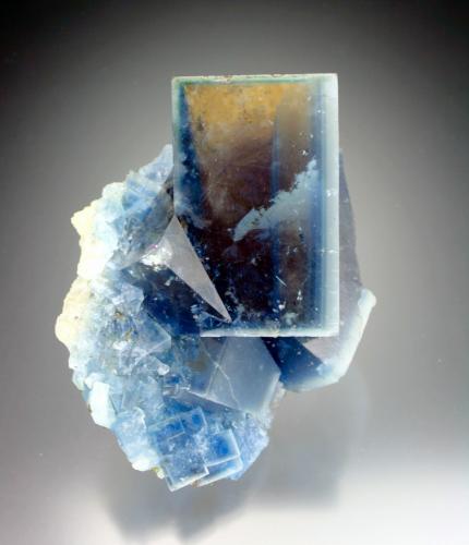 Fluorite
Beihilfe Mine, Halsbrucke, Erzgebirge, Saxony, Germany
7x6x6 cm overall size (Author: Jesse Fisher)