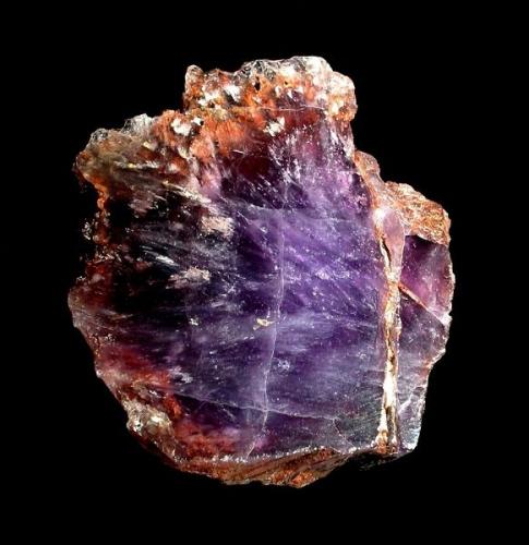 Amethyst
Heidelbach, Purschenstein, Erzgebirge, Saxony, Germany
4 x 3,5 cm
The legendary "Purschenstein amethyst", a Saxonian rarity. The colour of that material is distinctive. (Author: Andreas Gerstenberg)