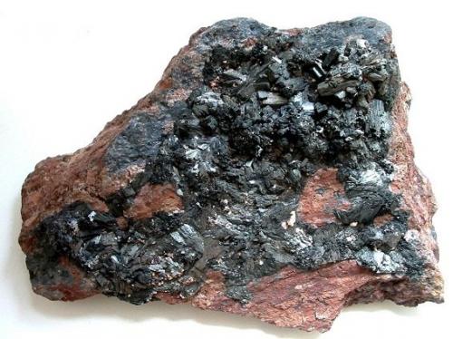 Pyrolusite
Luthersteufe mine, Öhrenstock, Thuringia, Germany
14,5 x 11 cm (Author: Andreas Gerstenberg)