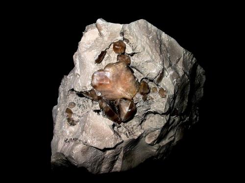 Celestine
Alvensleben quarry, Rüdersdorf, Brandenburg, Germany
Largest crystal: 3 cm (Author: Andreas Gerstenberg)