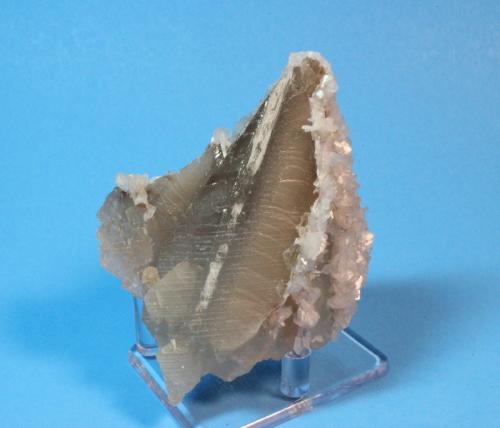 Calcite, Stilbite`
Aurangabad, Maharashtra State, India
8 x 7 cm (Author: Don Lum)