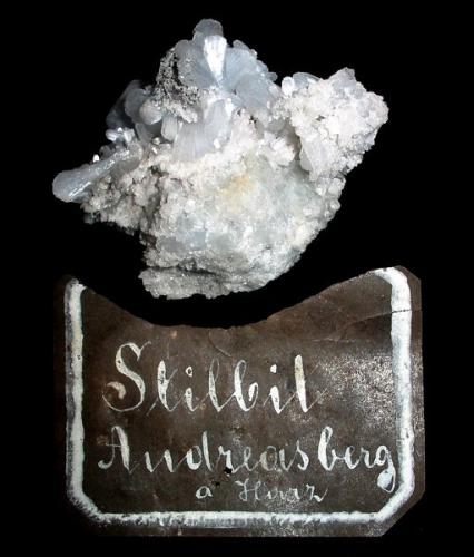 Stilbite, calcite
St. Andreasberg, Harz, Lower Saxony, Germany
5 x 3 cm (Author: Andreas Gerstenberg)