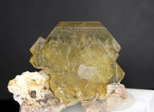 Barite
Cerro Warihuyn. Miraflores. Huamalias. Huanuco. Peru
FOV 4,7cm
0,4x. Focus rail MacroRail. Canon EOS 600D. Ikea lights
Photo: Oscar Fernández Arcís, Mineral: Manuel de Torres (Author: ofarcis)