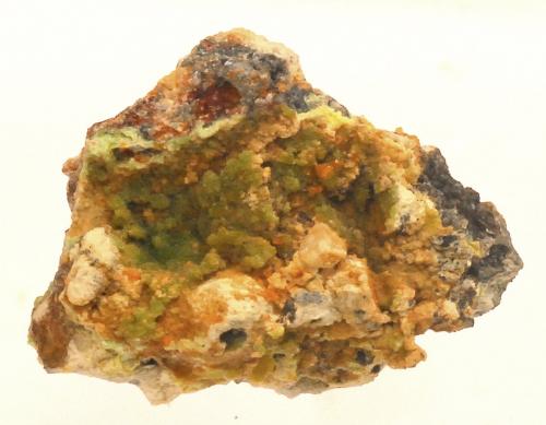 Wulfenita y Mimetita -
Minas de Cierco - Vilaller - Alta Ribagorça - Lleida - Catalunya - España -
1,6 x 1,3 x 0,9 cm (Autor: Martí Rafel)