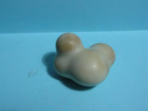 Ópalo Menilita
Embalse de Camarillas Hellin Albacete
6 x 4,5 cm
Otro ópalo (Autor: Pedro Conesa)