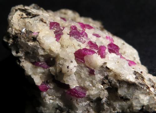 Corundum (Ruby)
Froland, Norway
FoV: 3 x 3 cm (Author: kakov)