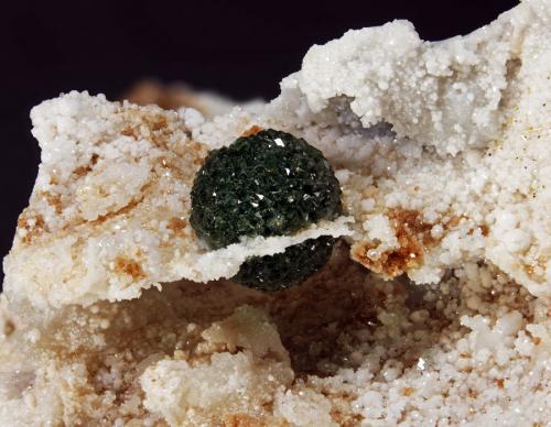 Variscite & Quartz
Itumbiara, Río Paranaiba, Goias, Brazil.
FOV 23.08mm
0.79x. Focus rail MacroRail. Canon EOS 600D. Ikea lights 
Photo: Oscar Fernández Arcís, Mineral: Manuel de Torres (Author: ofarcis)