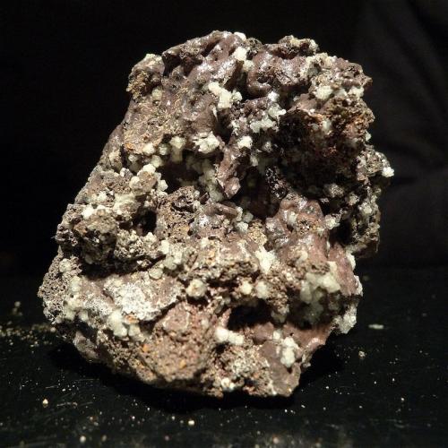 Phillipsita<br />Sardina del Norte, Gáldar, Gran Canaria, Las Palmas Province, Canary Islands, Spain<br />5 x 5 x 4 cm<br /> (Autor: Josele)