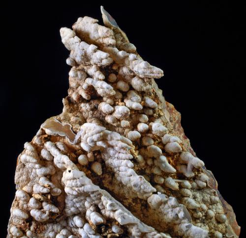 Calcedonia
Muntanya de Montjuïc - Barcelona - El Barcelonès - Barcelona - Catalunya - España
52 x 36 x 12 mm
Peso de la pieza: 10 gramos
Colección y Fotografía de Joan Martinez Bruguera (Autor: Joan Martinez Bruguera)