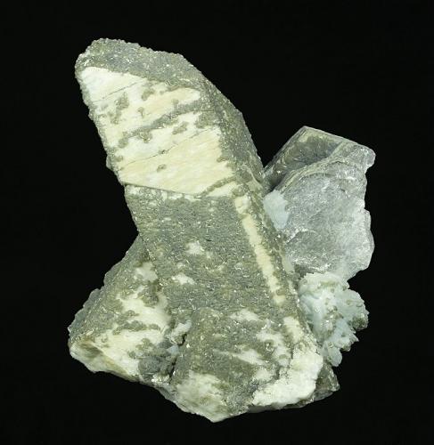 Orthoclase with Muscovite and Cleavlandite

Tawara, Hirukawa, Nakatsugawa City, Gifu Prefecture, Honshu, Japan
92 x 82 x 56 mm

Baveno-twinned Orthoclase measuring 90 x 25 x 24 mm, accompanied by a book of silvery Muscovite to 27 mm across and accented with a cluster of white blades of Albite (v. Cleavelandite). (Author: GneissWare)