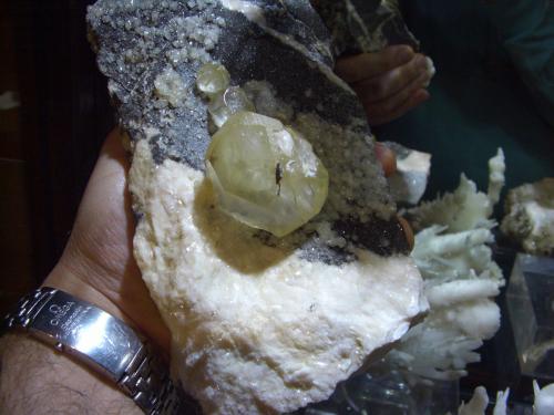 Calcita
Mina La Cuerre, Rionansa, Zona minera de La Florida, Sierra de Arnero, Cantabria, España
20x12x7 cm (Autor: jaume.vilalta)