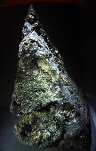 Epidota y Actinolita.
Costabona Mt., Espinavell (Espinabell), Molló, Ripollès, Gerona, Cataluña, España.
160 x 110 mm. (Autor: Jesus Franquesa Baucells)