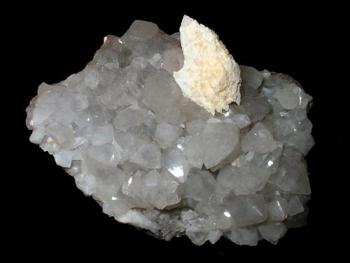 Calcite, quartz
Strassburg adit, Friedrich-Christian mine, Schapbach, Black Forest, Baden-Württemberg, Germany
10 x 7 cm (Author: Andreas Gerstenberg)