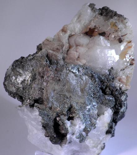 Monacita
Barranc del Cargol , Arestui, Llavorsí, Pallars Sobirà, Lleida, Catalunya, España
10 x 9 x 5 -  cristal 0,7 cm (Autor: Joan Niella)
