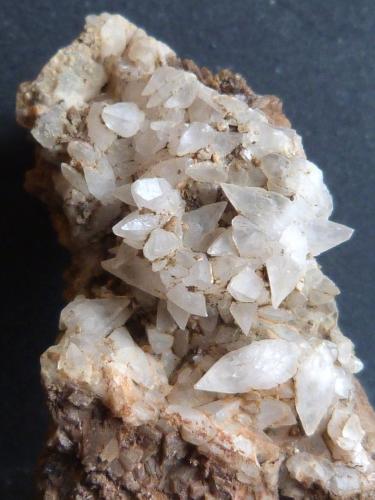 Calcita
Minas La Cruz, Linares, Jaén, Andalucía, España
4,5 x 3 x 3 cm. (Autor: Felipe Abolafia)