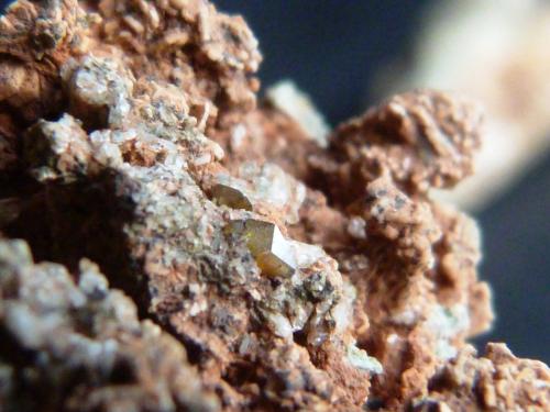 Titanita
Cerro las Culebras, Cantera OFICARSA, Carchelejo, Cárcheles, Jaén, Andalucía, España
Cristal: 3 x 1 mm. (Autor: Felipe Abolafia)