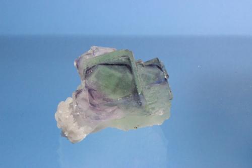 Fluorite
Xianghuapu Mine, Linwu Co., Chenzhou, Hunan, China
5.5 x 4.8 cm (Author: Don Lum)