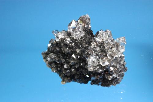 Herkimer Quartz
Herkimer Diamond Mine, Newport, New York, USA
5.4 x 3.3 cm (Author: Don Lum)