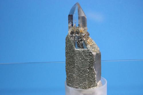 Quartz, Fluorapatite, Chlorite
Panasqueira Mine, Covilha, Castelo Branco, Cova da Beira, Centro, Portugal
10 x 3.7 cm (Author: Don Lum)