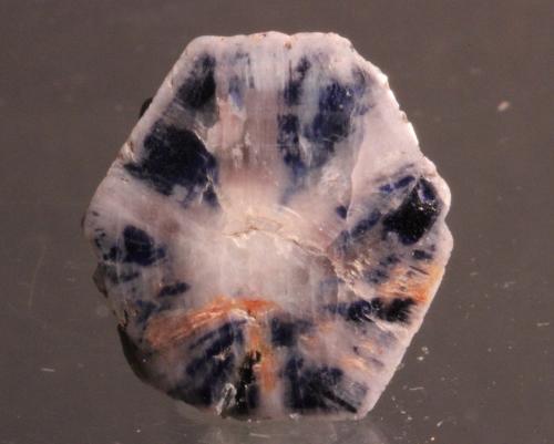 Corundum var. sapphire
Mogok, Burma
21 x 19 mm
Sapphire trapiche (Author: Don Lum)