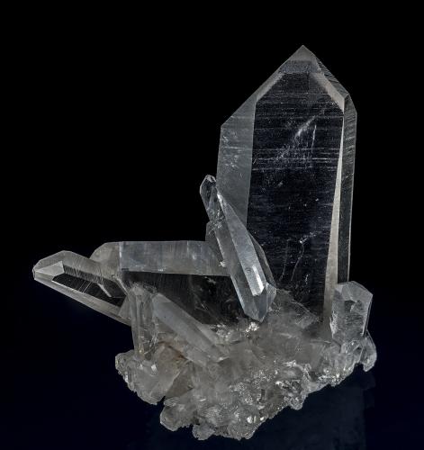 Quartz
Mt Ida, Montgomery Co., Arkansas, USA
6.8 x 7.7 x 4 cm
Back Side (Author: am mizunaka)