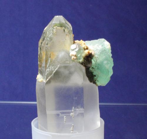 Quartz, Fluorite
Riemvasmaak, Northern Cape Province, South Africa
8.8 x 4.2 cm (Author: Don Lum)