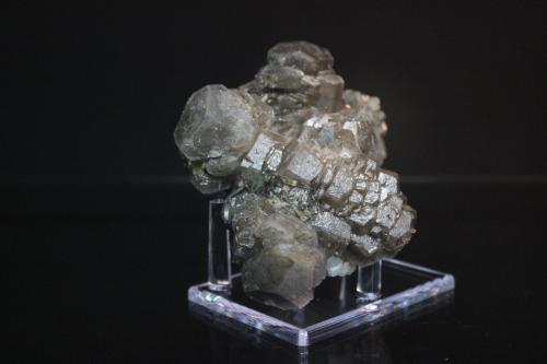 Calcite, Mica, Rutile
Rist Mine (North American Emerald Mine), Hiddenite, Alexander Co., North Carolina, USA
11.5 x 8.5 cm
Green Calcite (Author: Don Lum)