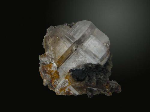 Cerusita
Mina Ojuela, Mapimí, Durango, México
2.9cm. X 2.7cm. X 2.4cm,
Lo recolecté en el año 2007 y es uno de los cristales mas grandes que he visto de esa localidad. (Autor: jesus salinas)