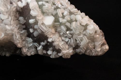 Calcite, Fluorite
Xianghuapu Mine, Xianghualing Sn-Polymetallic Ore Field, Linwu County, Chenzhou Prefecture, Hunan Province, China
17.0 x 9.5 cm (Author: Don Lum)