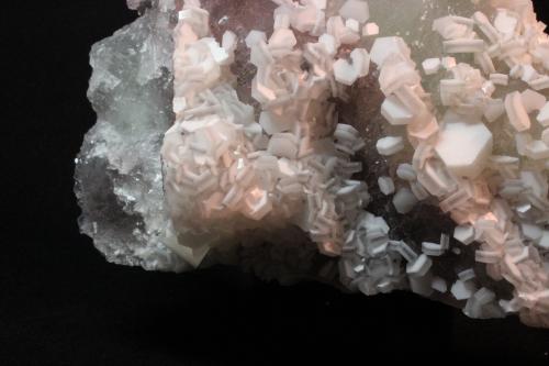 Calcite, Fluorite
Xianghuapu Mine, Xianghualing Sn-Polymetallic Ore Field, Linwu County, Chenzhou Prefecture, Hunan Province, China
17.0 x 9.5 cm (Author: Don Lum)