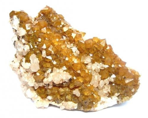 Quartz, calcite
Alme, Brilon, Sauerland, North Rhine-Westphalia, Germany
Specimen size 9 cm (Author: Tobi)