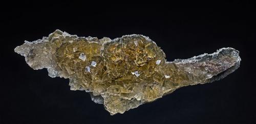 Fluorite
Moscona Mine, Solís, Villabona mining area, Asturias, Spain
18.3 x 7.0 cm (Author: am mizunaka)