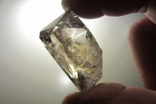 4 cm., quartz. (Author: vic rzonca)