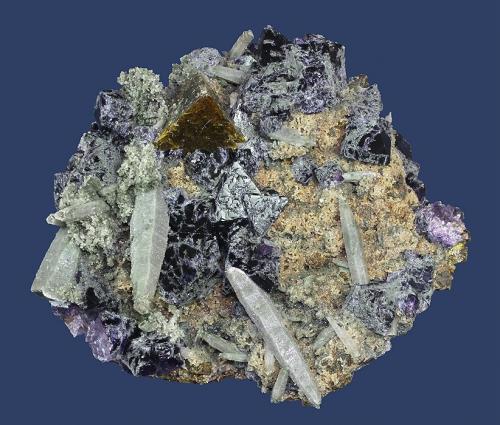Genthelvite with Fluorite and Quartz
Huanggangliang Fe mine, Kèshíkèténg Qí, Chifeng Prefecture, Inner Mongolia A.R., China
93 x 81 x 50 mm (Author: GneissWare)