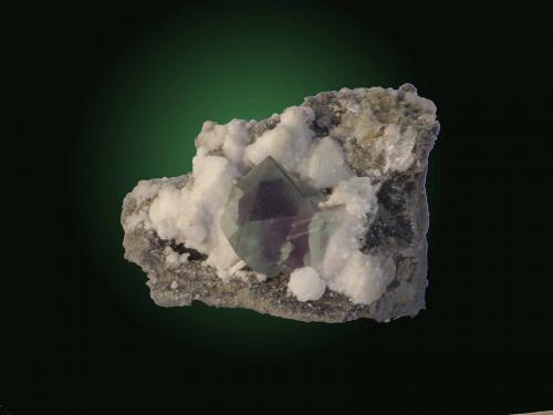 Fluorita
Mina Sabinas, Sombrerete, Zacatecas, México
8.0 cm. X 4.5 cm. X 8.0 cm. (Autor: jesus salinas)