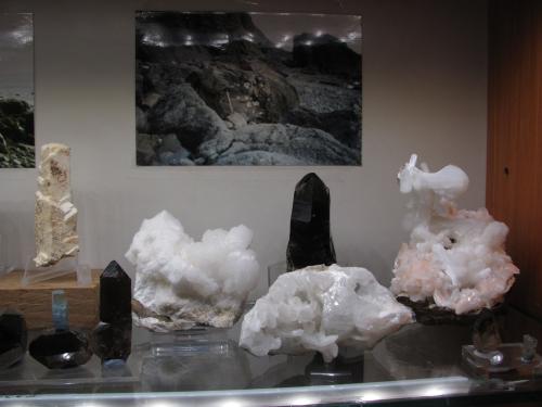 Part of mineral display from Skye and Arran. (Author: Mike Wood)