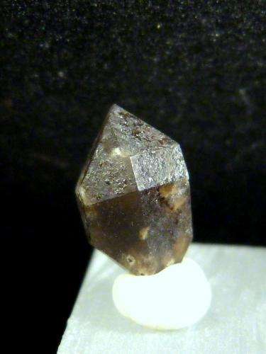 Cuarzo (variedad morión)
Valdepeñas, Jaén, Andalucía, España
1 x 0,7 cm. (Autor: Felipe Abolafia)