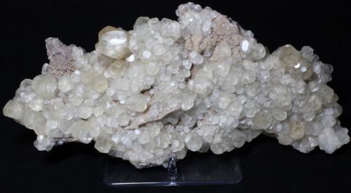 Calcite, Smithsonite
Monte Cristo Mine, Rush, Rush Creek District, Marion County, Arkansas, USA
40.5 x 19.3 cm (Author: Don Lum)
