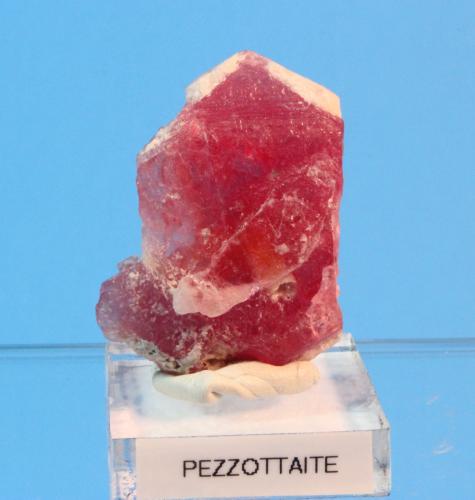 Pezzottaite (Beryl Group)
Sakavalana mine, Ambatovita, Mandrosonoro area, Ambatofinandrahana District, Amoron’i Mania Region, Fianarantsoa Province, Madagascar
3.1 x 2.3 cm
Cesium-bearing member of the beryl family named after Dr. Federico Pezzotta, Curator of the Milan Museum of Natural History (Author: Don Lum)